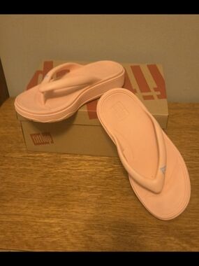 Fitflop Coral Pink Platform Flip-Flops